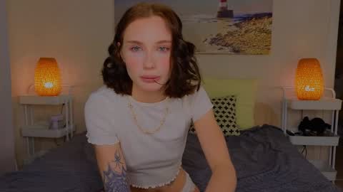 Snapshot of lilpupsonish chatting on 02.08.25 Jesse and Grace online show from 02.08.25