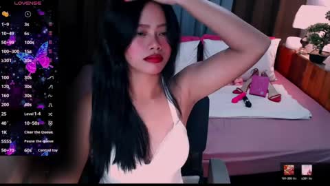 Snapshot of lilsweet_marie chatting on 06.12.26 Lilsweet marie online show from 06.12.26