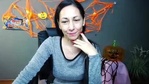 lilugrants online show from 10.23.25