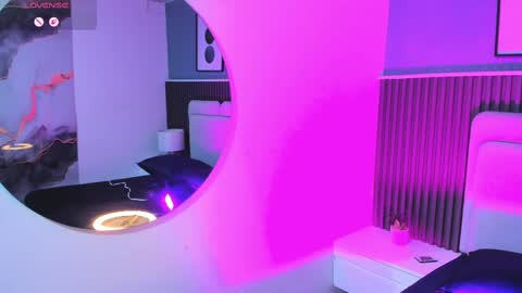  lily  online show from 10.16.25