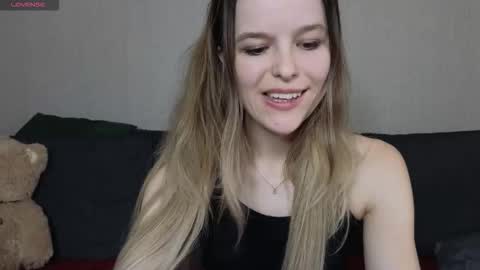 Snapshot of lily_and_jake chatting on 09.24.25 lily_and_jake online show from 09.24.25