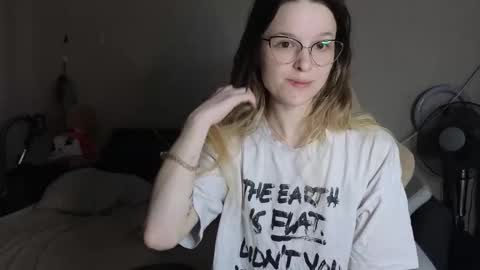 Snapshot of lily_and_jake chatting on 11.21.25 lily_and_jake online show from 11.21.25