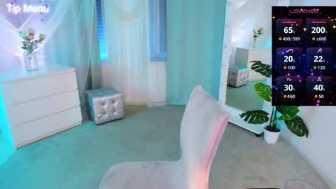 Snapshot of lily_dallass chatting on 12.05.24 lily_dallass online show from 12.05.24