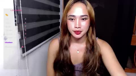 Snapshot of lily_darling chatting on 09.26.25 Lily Darling online show from 09.26.25