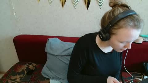 Lily dollyx online show from 02.24.26