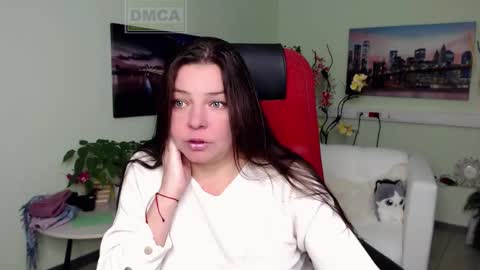 Snapshot of lily_flower7_ chatting on 11.05.25 Lily online show from 11.05.25