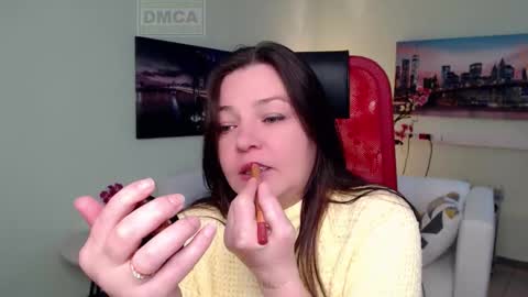 Snapshot of lily_flower7_ chatting on 12.02.25 Lily online show from 12.02.25