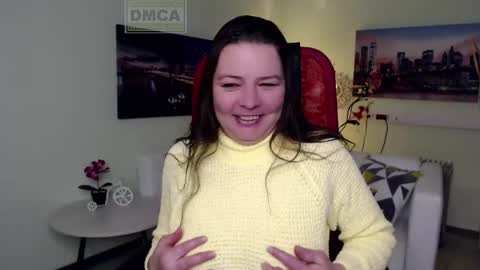 Snapshot of lily_flower7_ chatting on 12.04.25 Lily online show from 12.04.25