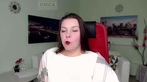 Snapshot of lily_flower7_ chatting on 12.15.25 Lily online show from 12.15.25