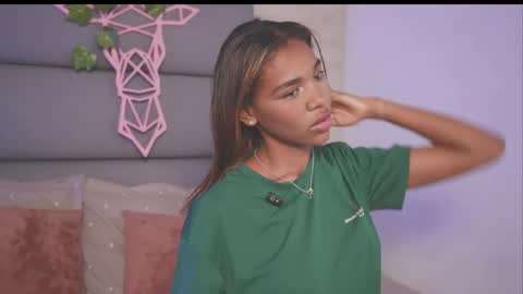 Lily Miiller online show from 11.17.25