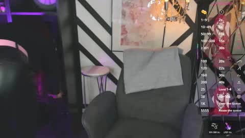 Snapshot of lily_moonlight chatting on 05.10.26 Lily online show from 05.10.26