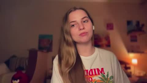 Lily online show from 10.28.25