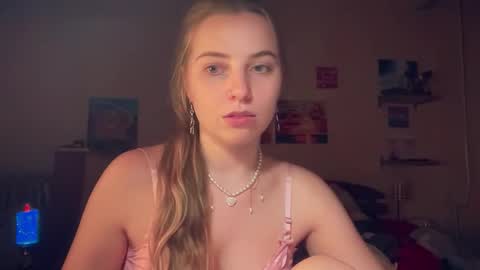 Lily online show from 11.07.25