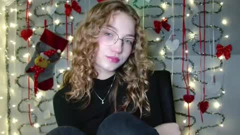small lily online show from 11.27.25