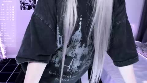 Lily online show from 10.23.25