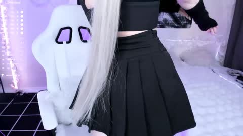 Lily online show from 04.30.26