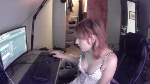 lilybvixen online show from 10.16.25