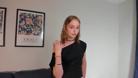 lilycoliins online show from 07.13.26