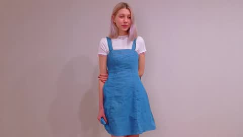 Lily online show from 12.01.25