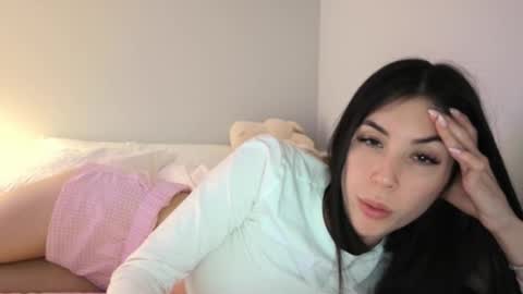 Snapshot of lilylustxoxo chatting on 11.20.25 lilylustxoxo online show from 11.20.25
