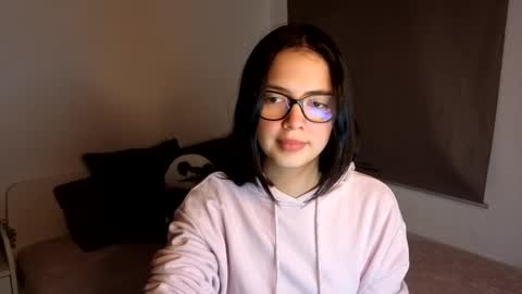 Snapshot of lilypanda chatting on 11.05.25 LillyPanda online show from 11.05.25