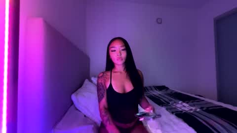 lilypowpow online show from 12.05.25