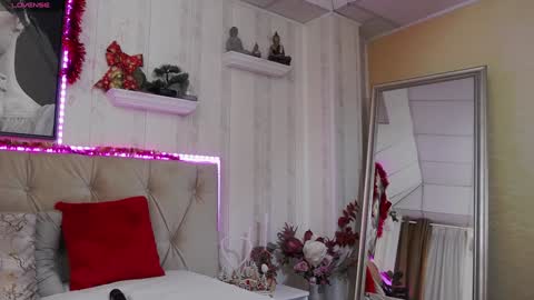 Snapshot of lilyrose_ chatting on 01.07.25 online show from 01.07.25