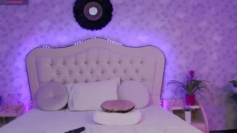 Snapshot of lilyrose_ chatting on 01.10.25 online show from 01.10.25