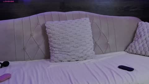 Snapshot of lilyrose_ chatting on 01.15.25 online show from 01.15.25