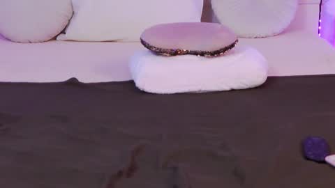 Snapshot of lilyrose_ chatting on 02.18.25 online show from 02.18.25