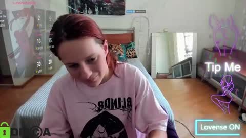 Snapshot of lilyviolet7 chatting on 07.14.26 Hi Im Lily online show from 07.14.26