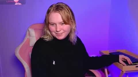 Snapshot of lime_cat chatting on 09.26.25 lime cat online show from 09.26.25