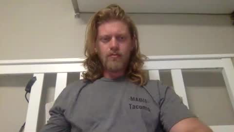 Snapshot of limitlesschris chatting on 10.20.25 Chris online show from 10.20.25