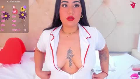 Snapshot of lin_jayani chatting on 02.22.25 Lin online show from 02.22.25