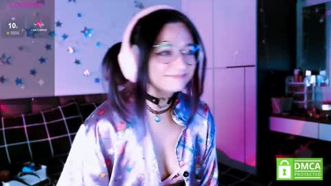 Snapshot of lina2d_tyan chatting on 12.03.24 Lina2D tyan online show from 12.03.24