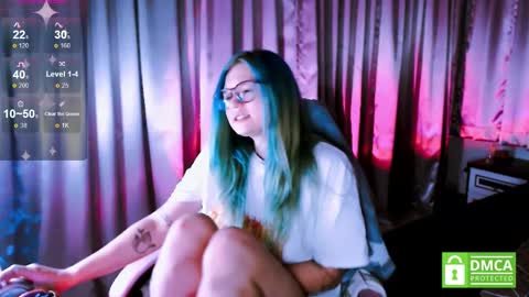 Snapshot of lina2d_tyan chatting on 02.11.25 Lina2D tyan online show from 02.11.25