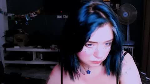 Snapshot of lina2d_tyan chatting on 10.06.25 Lina2D tyan online show from 10.06.25