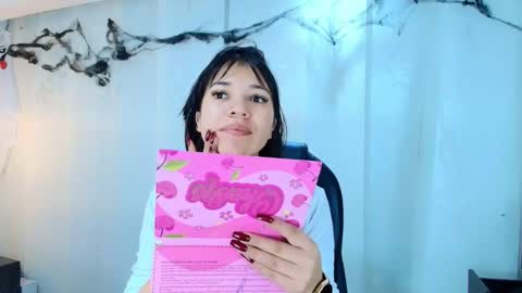  Lina Bedoya  online show from 11.10.25