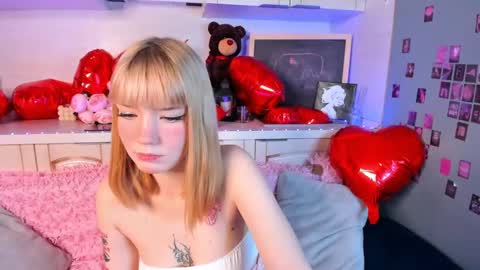 Lina blueeyed    GMT3 1100-1700 Mon Wed Thu Sat Sun online show from 02.10.25