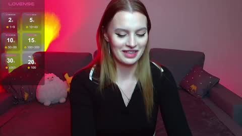 Snapshot of lina_bush chatting on 12.16.24 lina_bush online show from 12.16.24