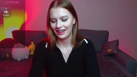 Snapshot of lina_bush chatting on 12.16.24 lina_bush online show from 12.16.24