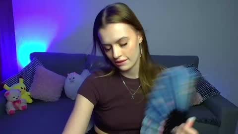 Snapshot of lina_bush chatting on 01.23.25 lina_bush online show from 01.23.25
