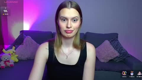 Snapshot of lina_bush chatting on 01.31.25 lina_bush online show from 01.31.25