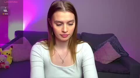 Snapshot of lina_bush chatting on 02.02.25 lina_bush online show from 02.02.25