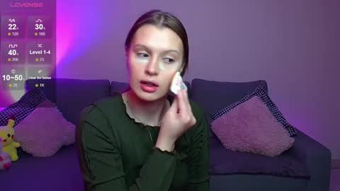 Snapshot of lina_bush chatting on 02.08.25 lina_bush online show from 02.08.25