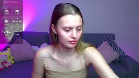 Snapshot of lina_bush chatting on 02.10.25 lina_bush online show from 02.10.25