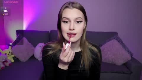 Snapshot of lina_bush chatting on 02.23.25 lina_bush online show from 02.23.25