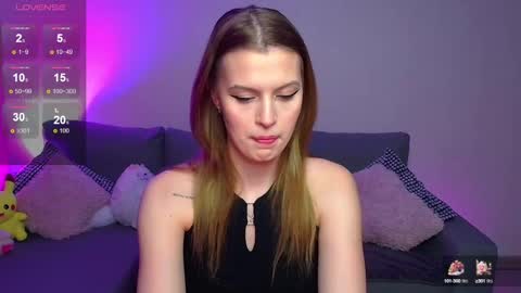 Snapshot of lina_bush chatting on 02.28.25 lina_bush online show from 02.28.25
