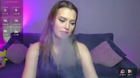 Snapshot of lina_bush chatting on 03.07.25 lina_bush online show from 03.07.25