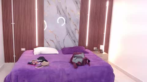 Lina online show from 09.13.25